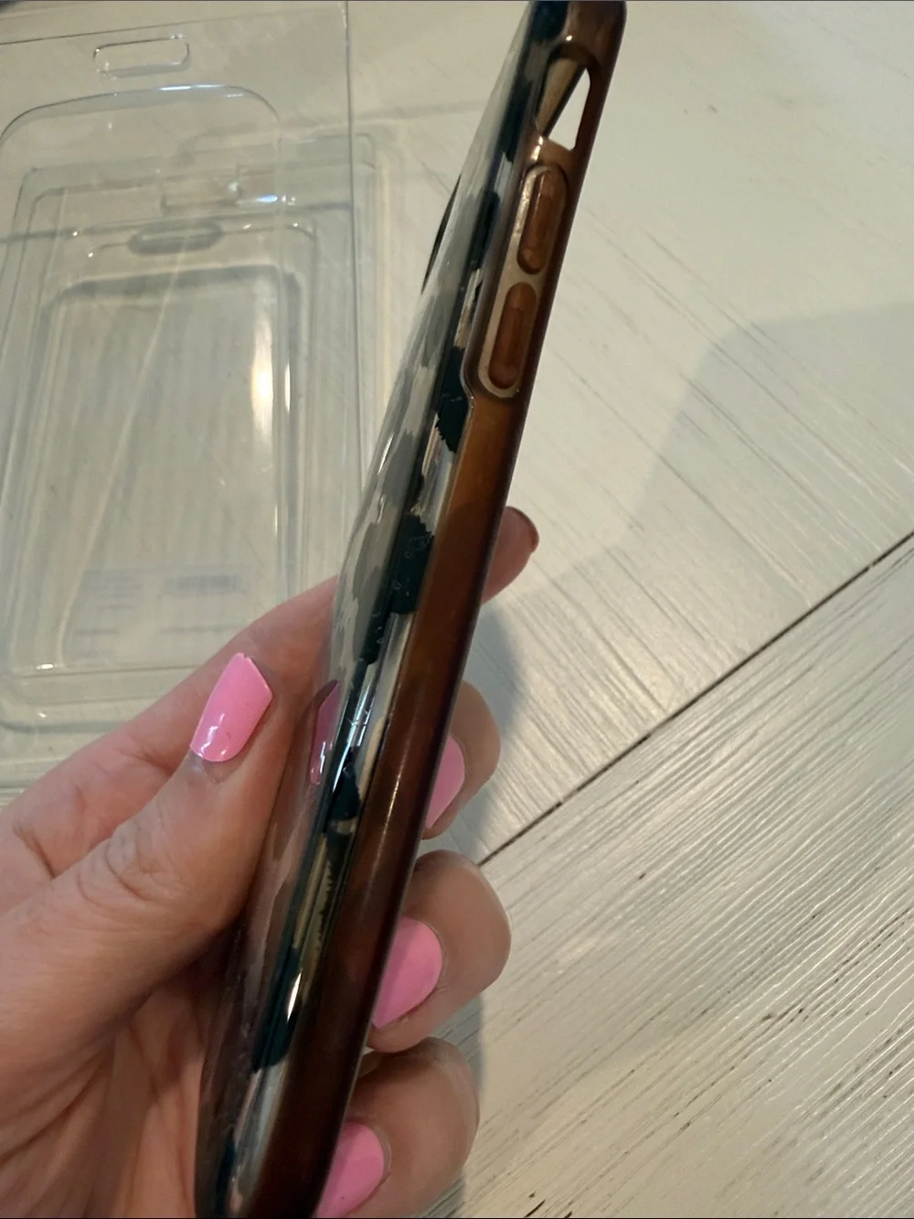 kate spade Leopard Spot iPhone 7 Hardshell Case - Black & Brown